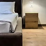 Alexander Luxury Estates Szálloda
