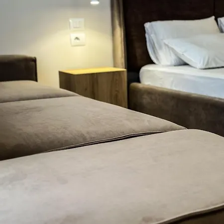 Alexander Luxury Estates 4*