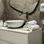 Alexander Luxury Estates Szálloda