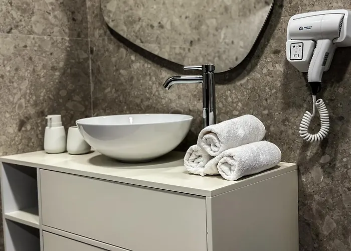 Alexander Luxury Estates Hotell