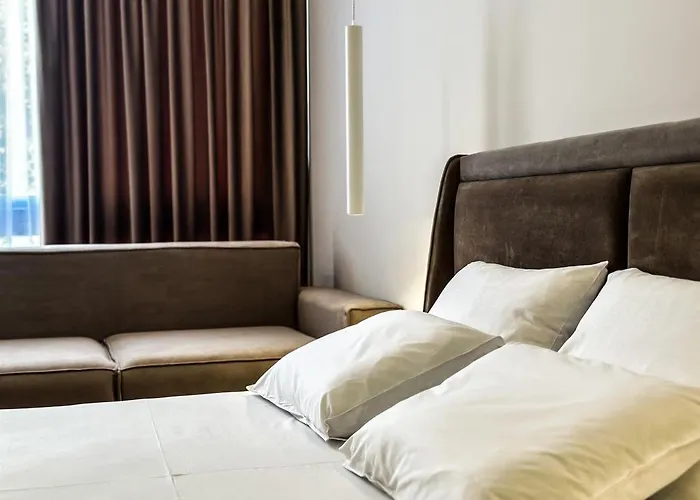 Alexander Luxury Estates Hotell